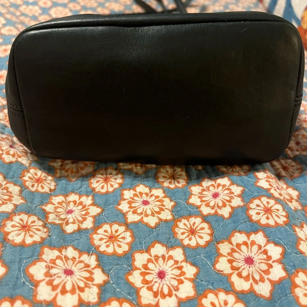 Vintage Coach Legacy Tote 9803 Black - Picture 4 of 11